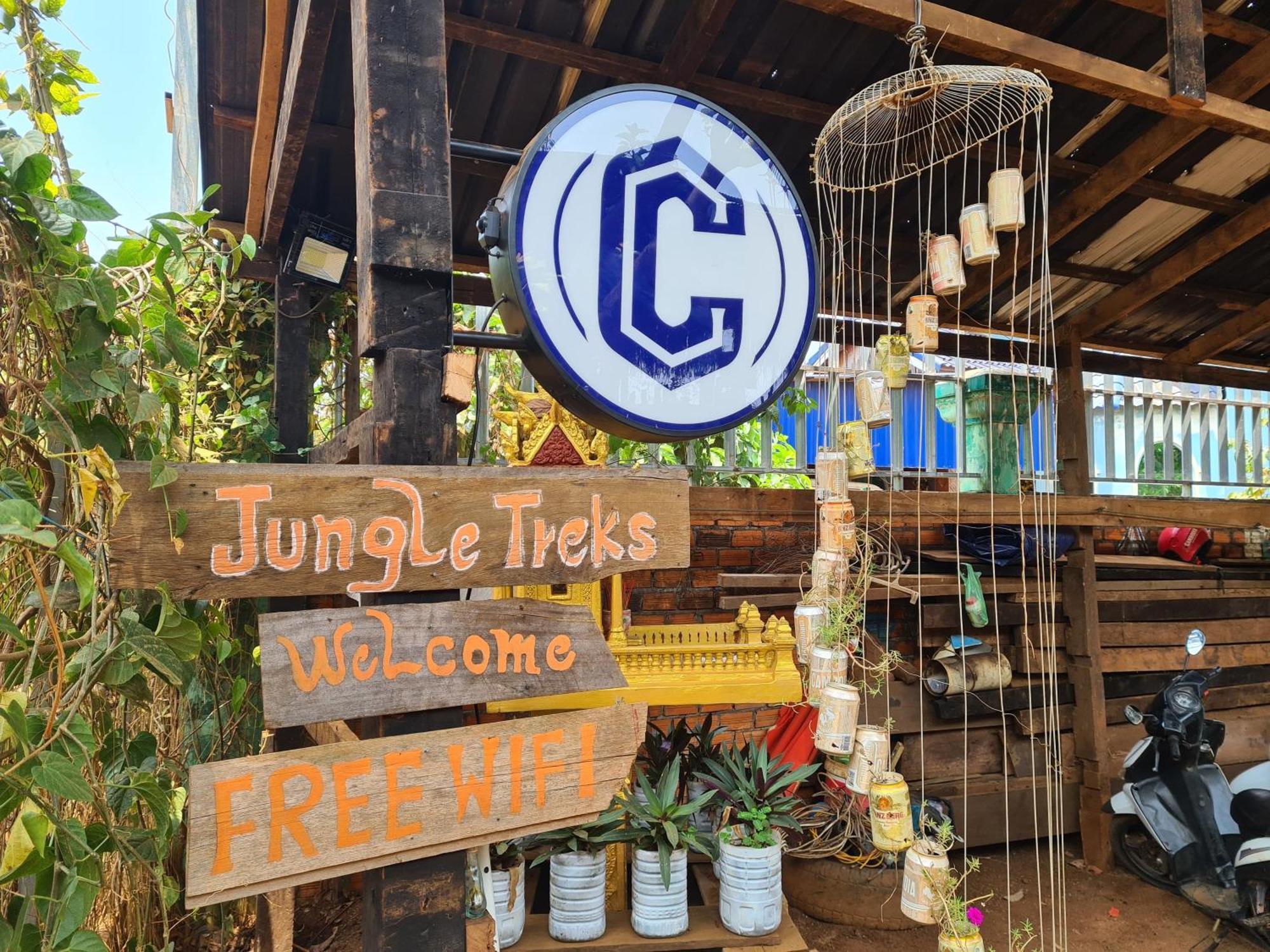 Ratanakiri Homestay & Jungle Trek بانلونغ المظهر الخارجي الصورة